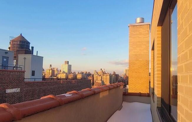 6 beds, 4.5 baths, 6,000 sqft, $55,000, Unit PHA