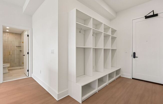1 bed, 1 bath, 720 sqft, $1,788, Unit 218