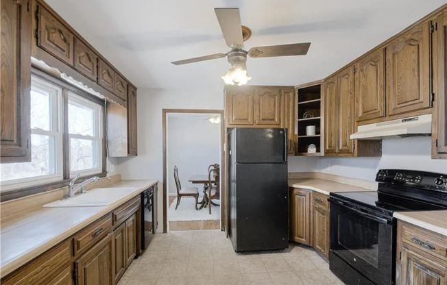 COMING SOON! 3 Bedrooms 2 Bathrooms $1,550