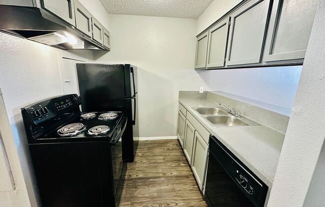 Studio, 1 bath, 500 sqft, $750, Unit 106