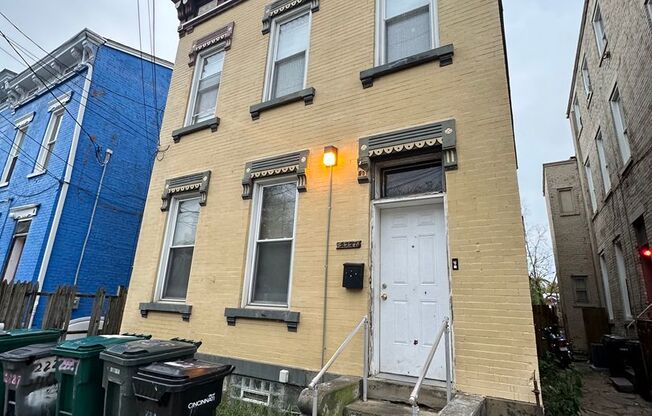 5 Bedroom House Located In Clifton Near UC's Campus