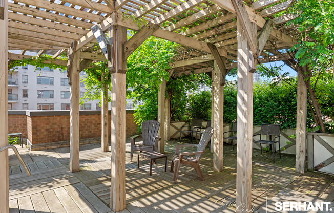 Studio, 1 bath, $3,800, Unit 16L