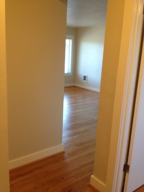 2 beds, 1 bath, 850 sqft, $1,875