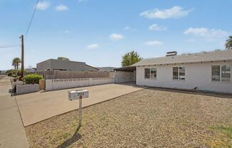 Beautifully Remodeled - Modern Duplex