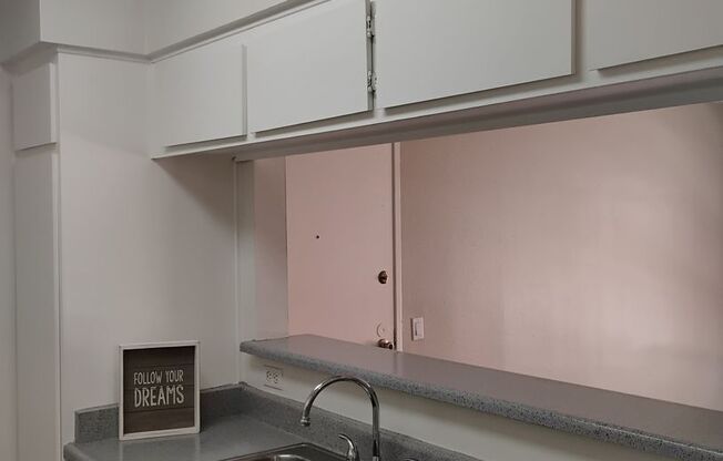 1 bed, 1 bath, 650 sqft, $2,425, Unit 8555-104
