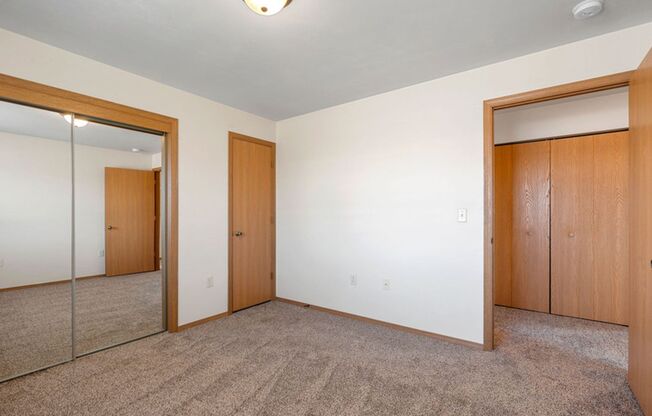 2 beds, 2 baths, $1,515, Unit 2766-10