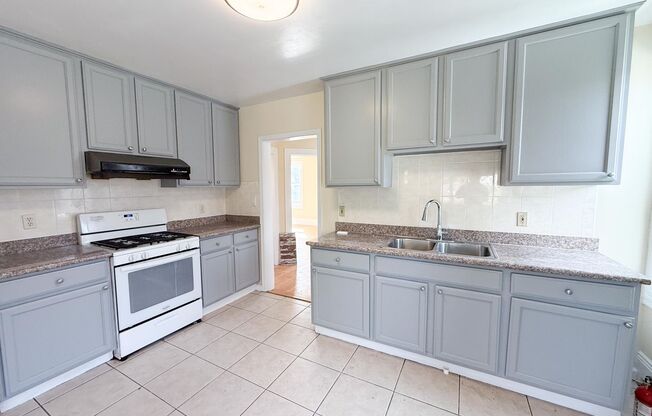 2308-2310 26th Ave.