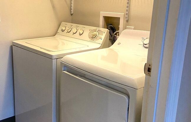 1 bed, 1 bath, $1,290, Unit 2150-2A