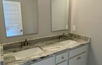 3 beds, 2.5 baths, $2,900