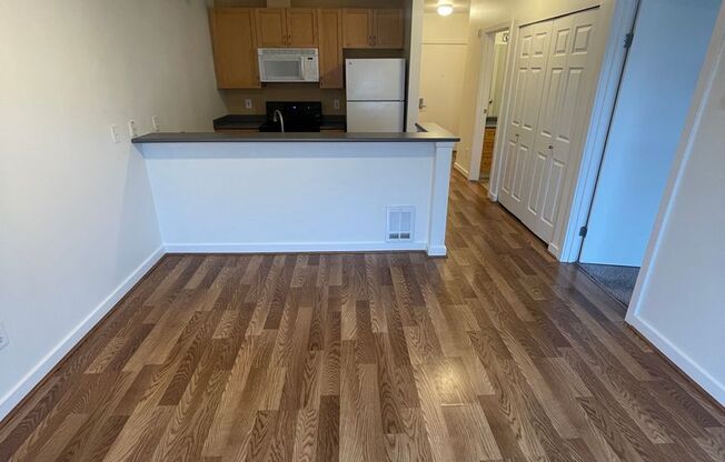 1 bed, 1 bath, 626 sqft, $1,795, Unit 402