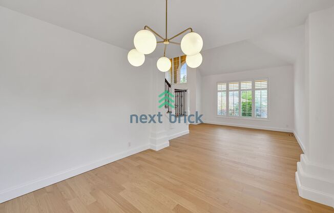 Beautiful Bellevue Home with 4 Beds + Bonus + Den for Rent