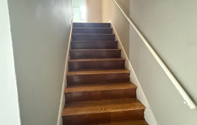 4 beds, 2 baths, 1,330 sqft, $1,495