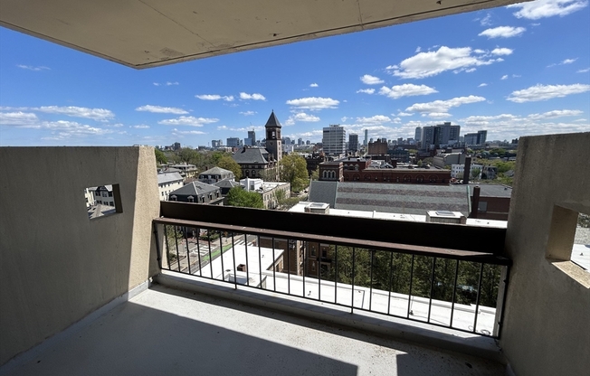 1 bed, 1.5 baths, 700 sqft, $3,600, Unit 810