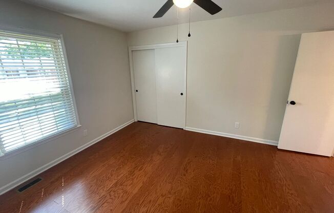 Georgetown of Phila spacious 2 Bedroom 1.5 bath Townhome $2,495/month