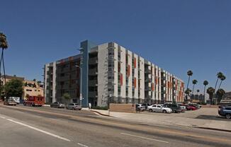 540 NORMANDIE AVE
