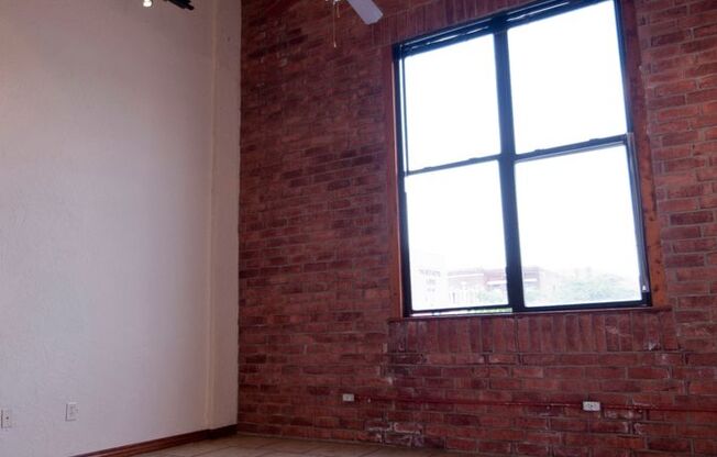 3 beds, 2 baths, 1,300 sqft, $1,575, Unit AW 104