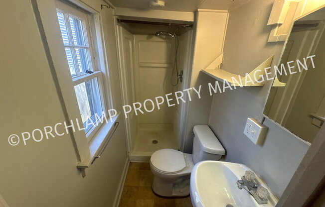 2051 Sisson St Apt 1