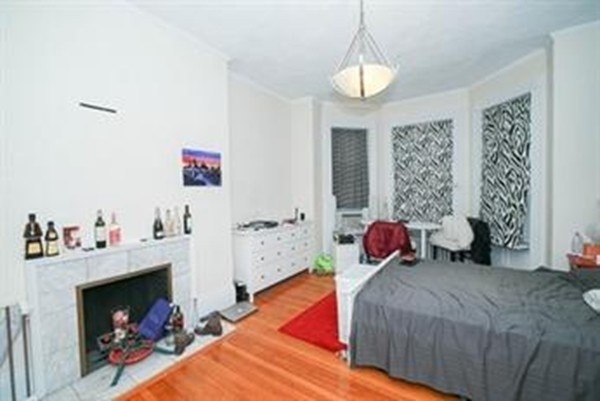 342 Commonwealth Ave.