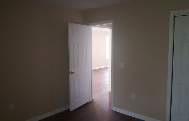 2 beds, 2 baths, $1,400