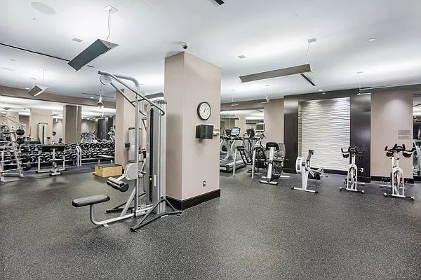 1 bed, 1 bath, 697 sqft, $4,995, Unit 9D