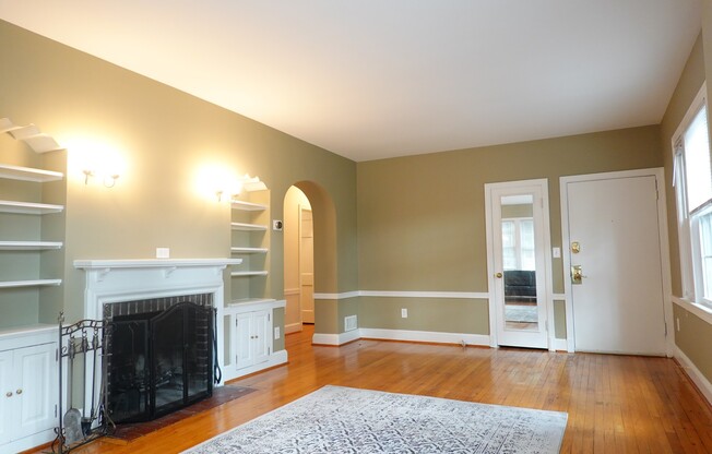 800 Maplewood Avenue DGWK, LLC