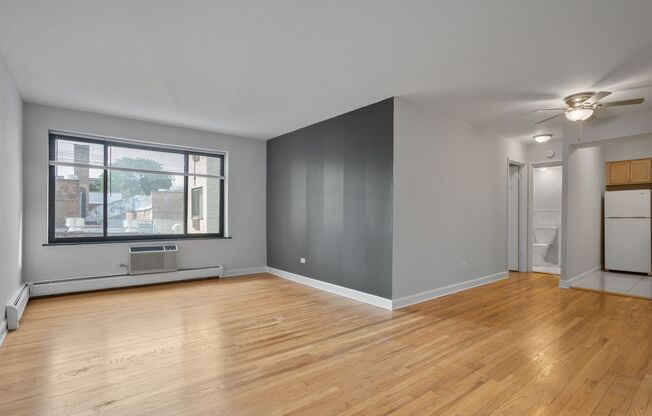 1 bed, 1 bath, 536 sqft, $1,750, Unit 346