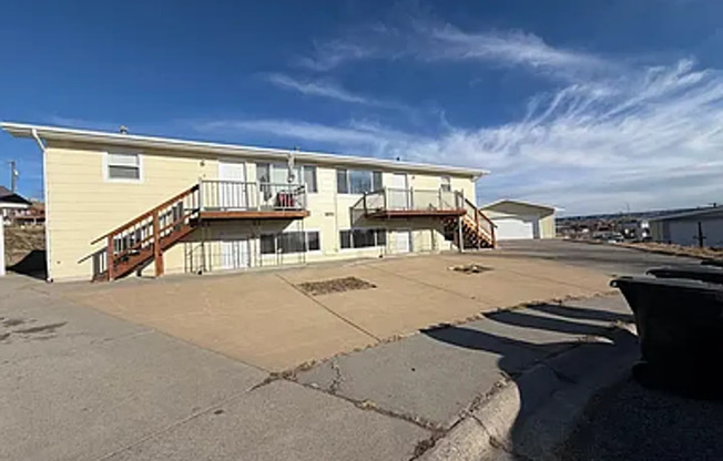 1651 Kelby Dr
