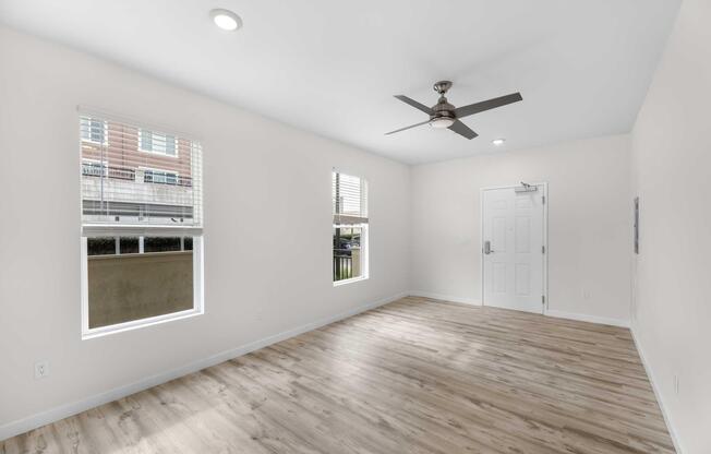 Studio, 1 bath, 477 sqft, $1,890