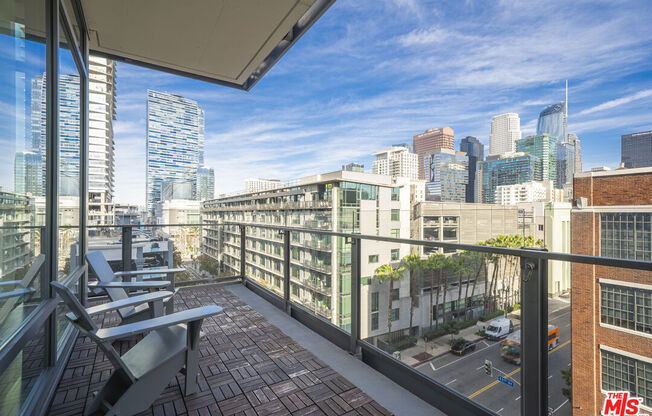 2 beds, 2.5 baths, 1,650 sqft, $4,995, Unit 716