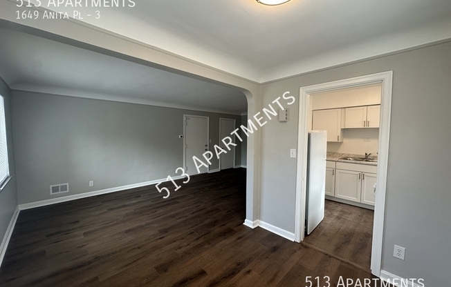 1649 ANITA PL