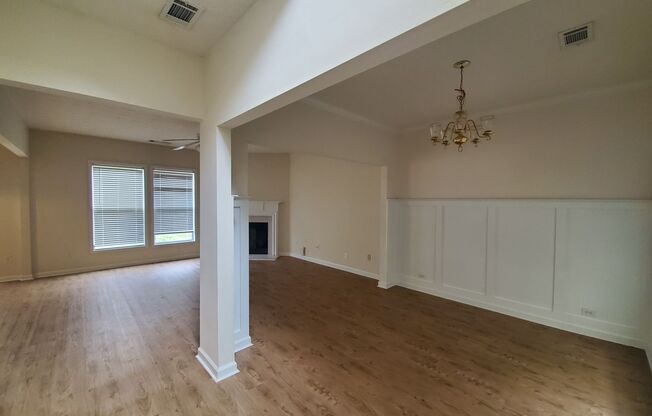 Stunning 3/2.5 Home in Monarch Village