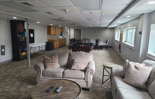 1 bed, 1 bath, 500 sqft, $925, Unit 3715-206