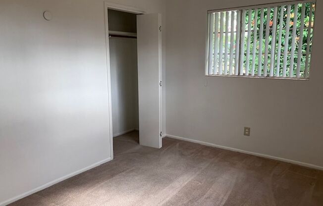 2 beds, 1 bath, $1,550