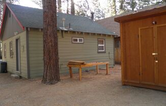 2 beds, 1 bath, $1,900