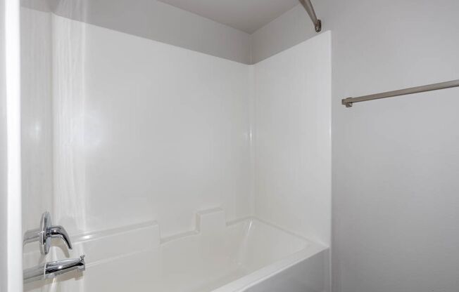 2 beds, 2 baths, 1,151 sqft, $2,050, Unit 313