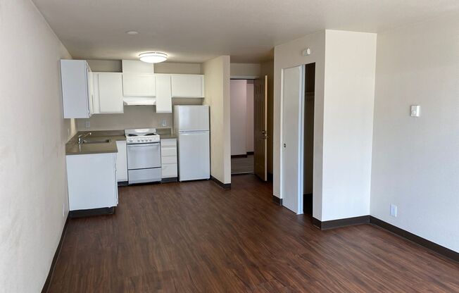 1 bed, 1 bath, 600 sqft, $1,695, Unit 524