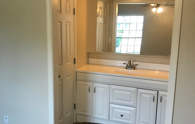 Wonderful 4 Bed, 2.5 bath, Two Car Garage with Huge Bonus Room