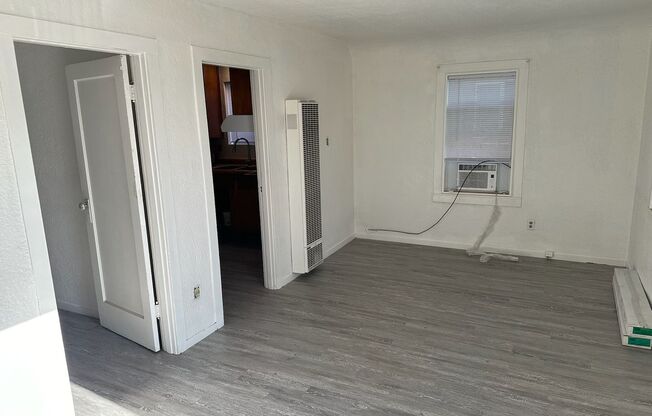 1419 N. BRIDGE ST. - 1 BEDROOM 1 BATH - NE VISALIA