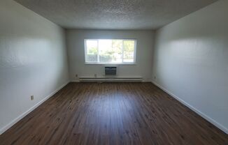 1 bed, 1 bath, $1,299, Unit 18