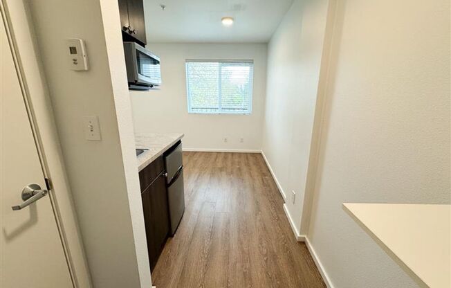 Studio, 1 bath, 186 sqft, $1,245, Unit 303-ARCH
