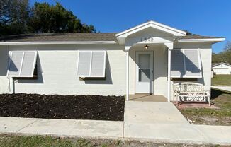 1512 N CHICKASAW TRL