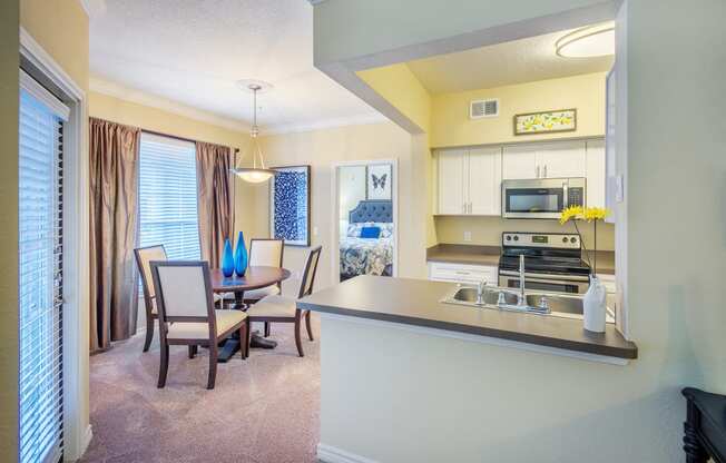 Lodge at Cypresswood Apartments - Interior - Dining nook