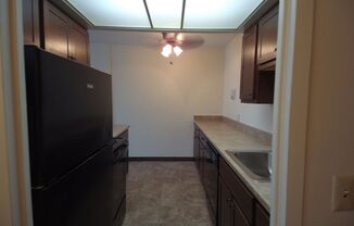 1 bed, 1 bath, 620 sqft, $1,210, Unit 405
