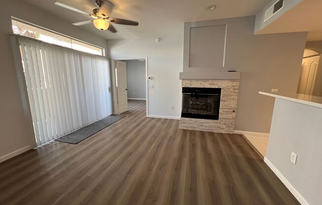 2 beds, 1 bath, $1,450, Unit # 1050