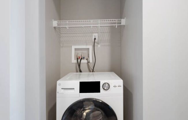 Studio, 1 bath, 390 sqft, $1,025, Unit 1224