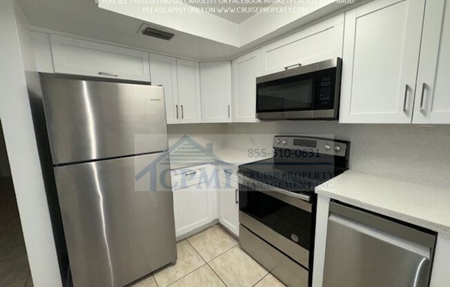 555 S Luna Ct