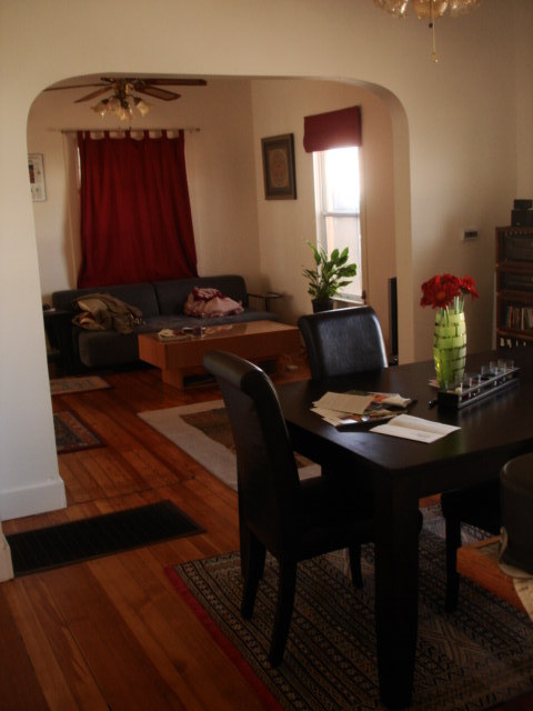 2 beds, 1 bath, $2,000