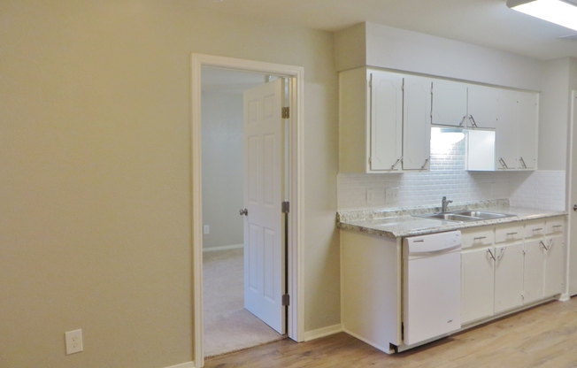 3 beds, 2 baths, $1,850