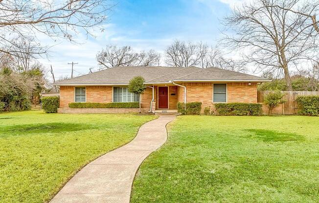 10923 STRAYHORN DR