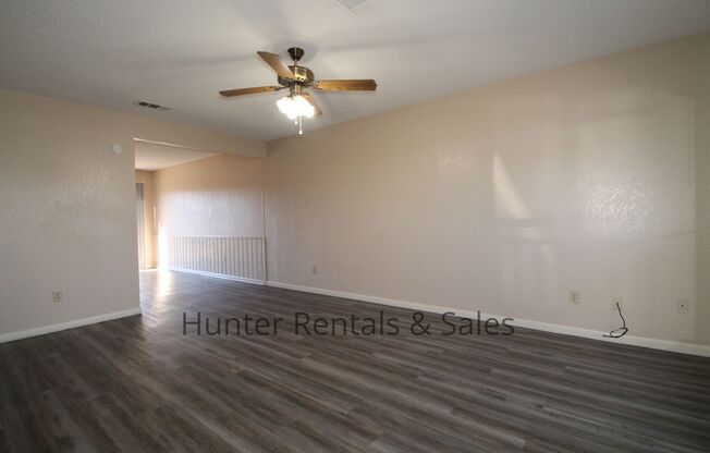 2 beds, 1.5 baths, $875